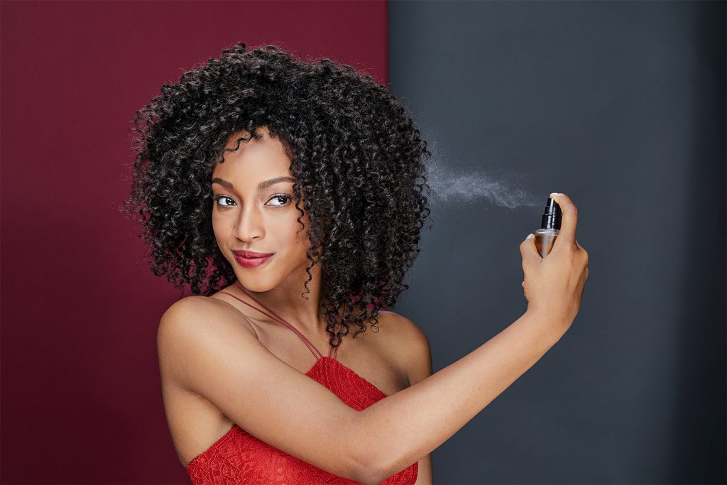 4 Reasons Your Curls Need an Oil